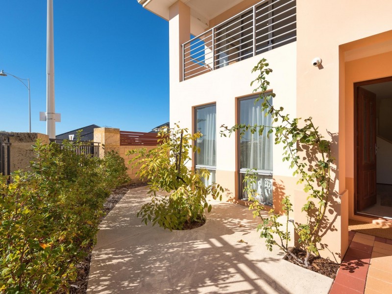 130 Grand Ocean Ent, Burns Beach WA 6028