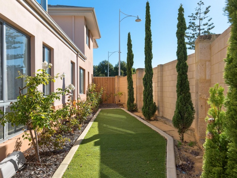 130 Grand Ocean Ent, Burns Beach WA 6028