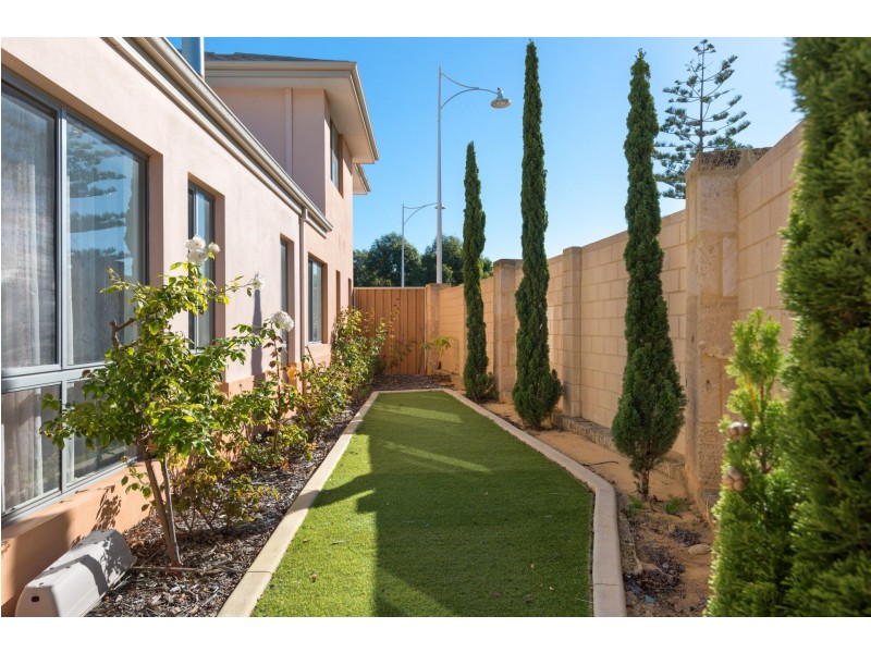 130 Grand Ocean Ent, Burns Beach WA 6028