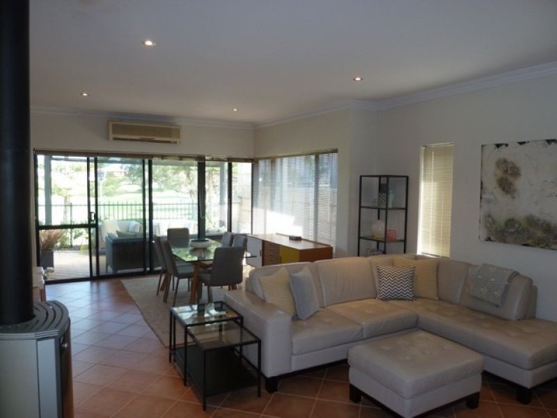 6/20 Coolangatta Retreat, Hillarys WA 6025