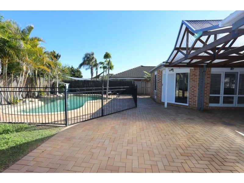 24 Plane Tree Circuit, Woongarrah NSW 2259