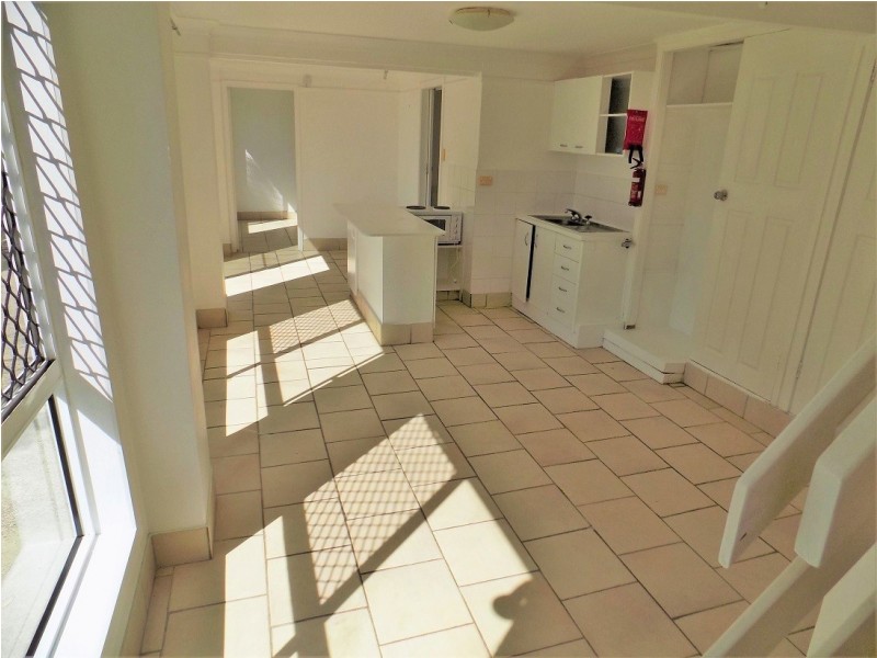 15 Larentia St, Currumbin Waters QLD 4223