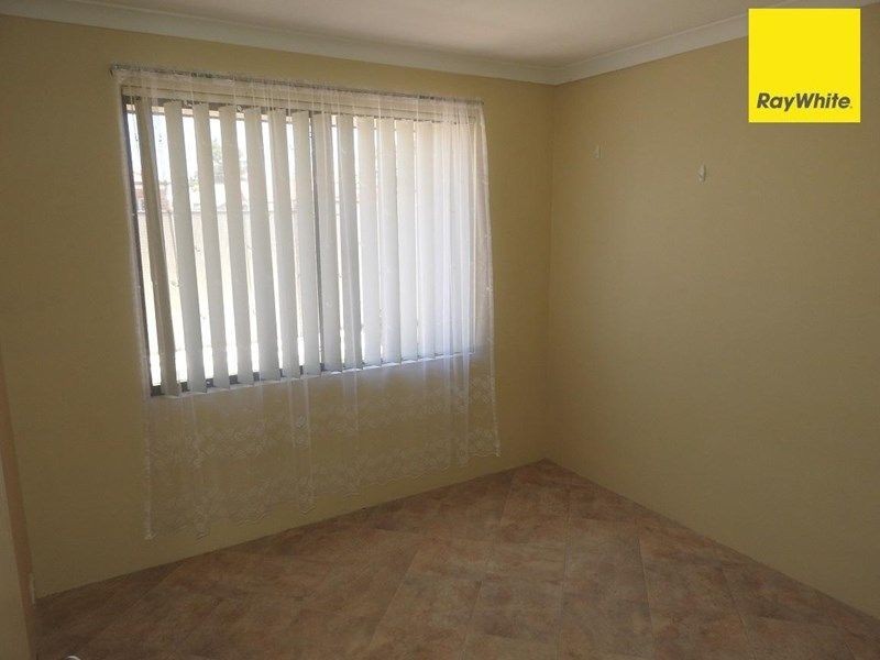 1/65 little john road, Armadale WA 6112