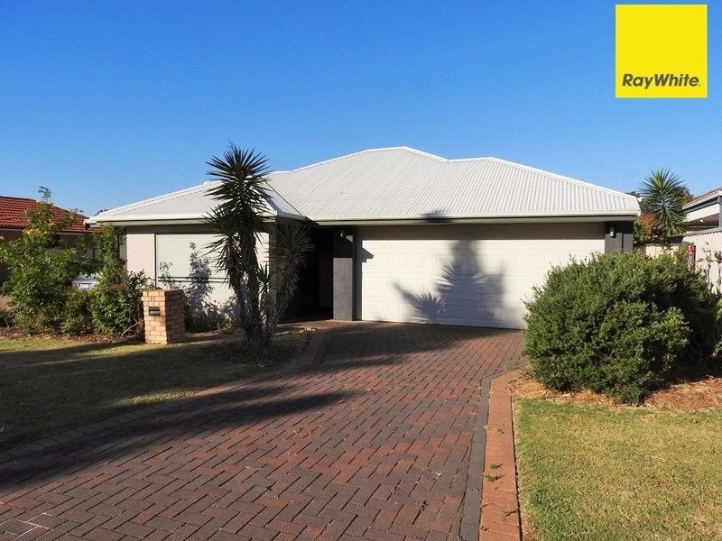 1/65 little john road, Armadale WA 6112