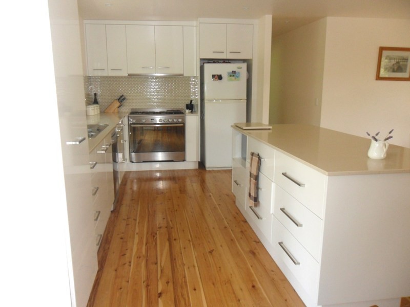 12 Warwilla Ave, Copacabana NSW 2251