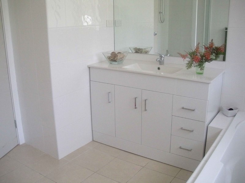 12 Warwilla Ave, Copacabana NSW 2251