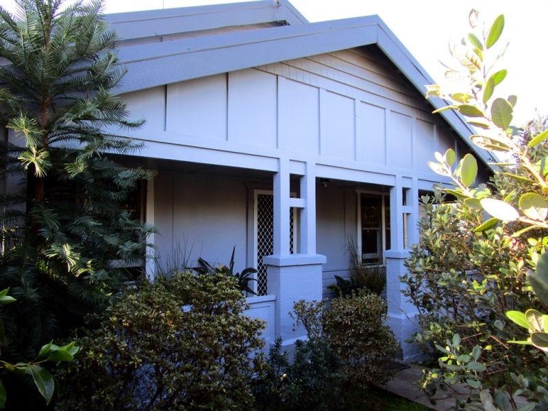 37 Upper St, Bega NSW 2550