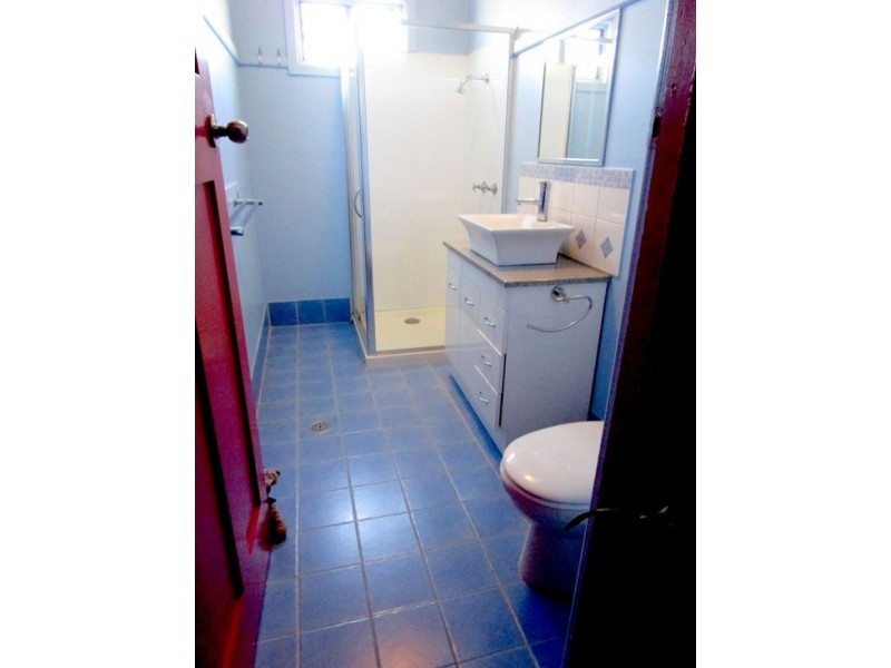 37 Upper St, Bega NSW 2550