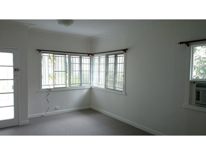 102 Highland Terrace, St Lucia QLD 4067