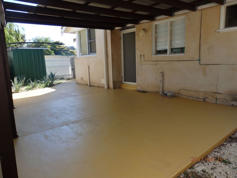 13 Knight Street, Withers WA 6230