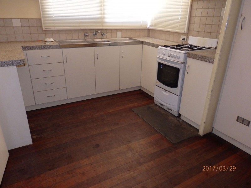 13 Knight Street, Withers WA 6230