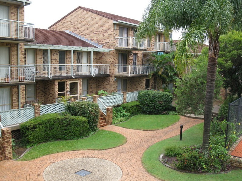 11/45 Marine Parade, Redcliffe QLD 4020