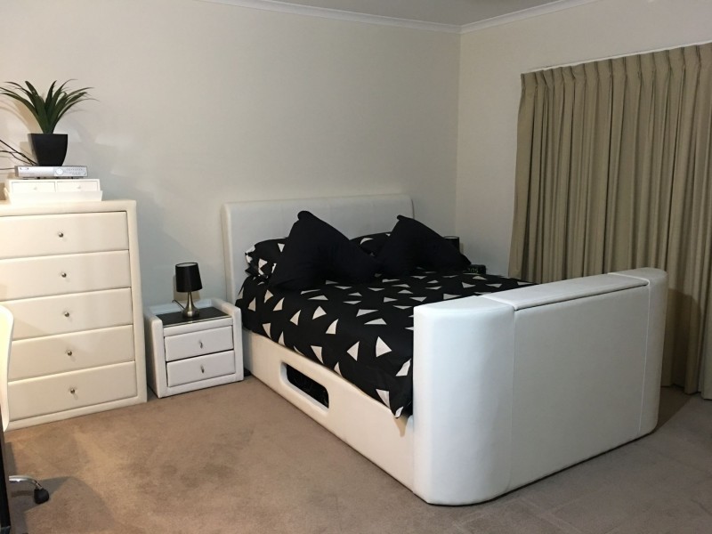 11 Silverleaf Drive, Melton VIC 3337