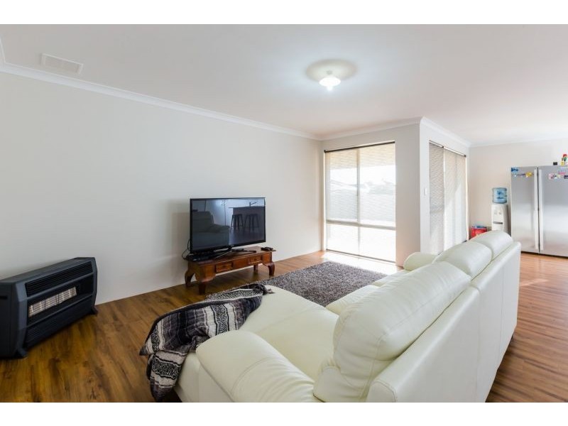 198 Sultana Road, Forrestfield WA 6058