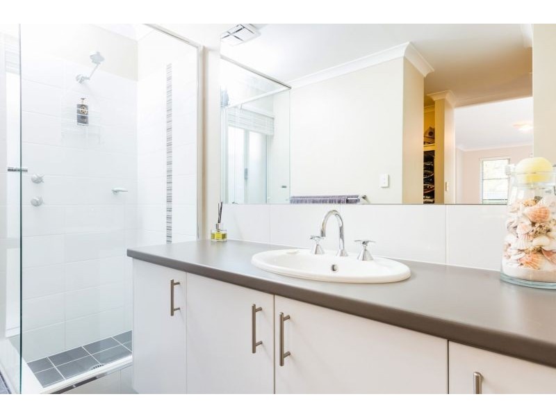 198 Sultana Road, Forrestfield WA 6058