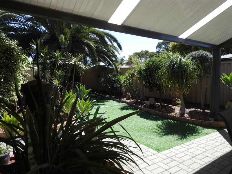 6 Ewell Court, Marangaroo WA 6064