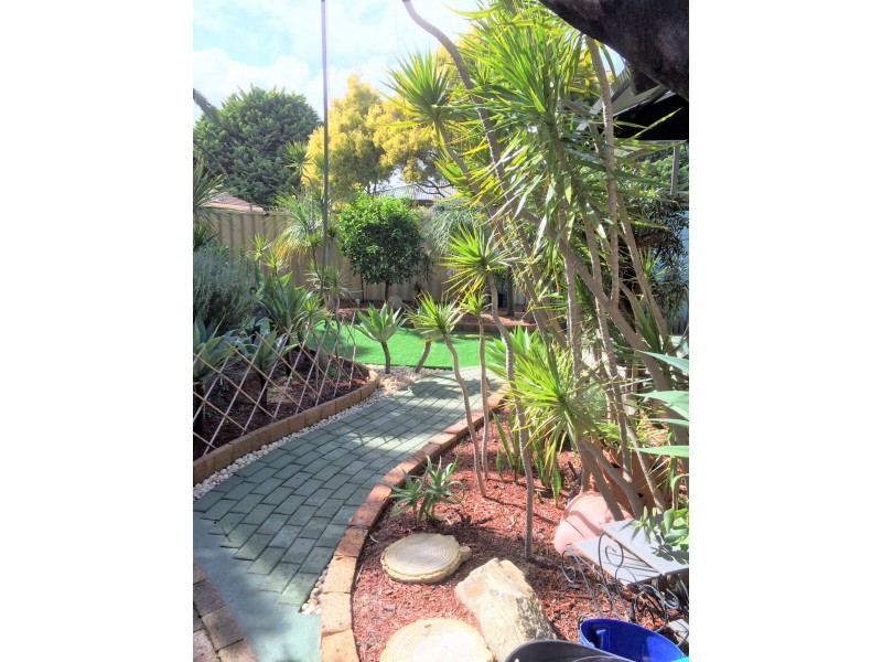 6 Ewell Court, Marangaroo WA 6064