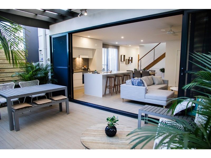 328 Cheltenham Drive, Robina QLD 4226