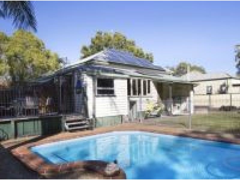 10 Lawrence st, Bundaberg North QLD 4670