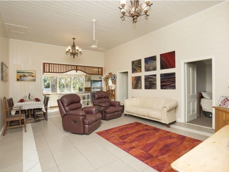 10 Lawrence st, Bundaberg North QLD 4670