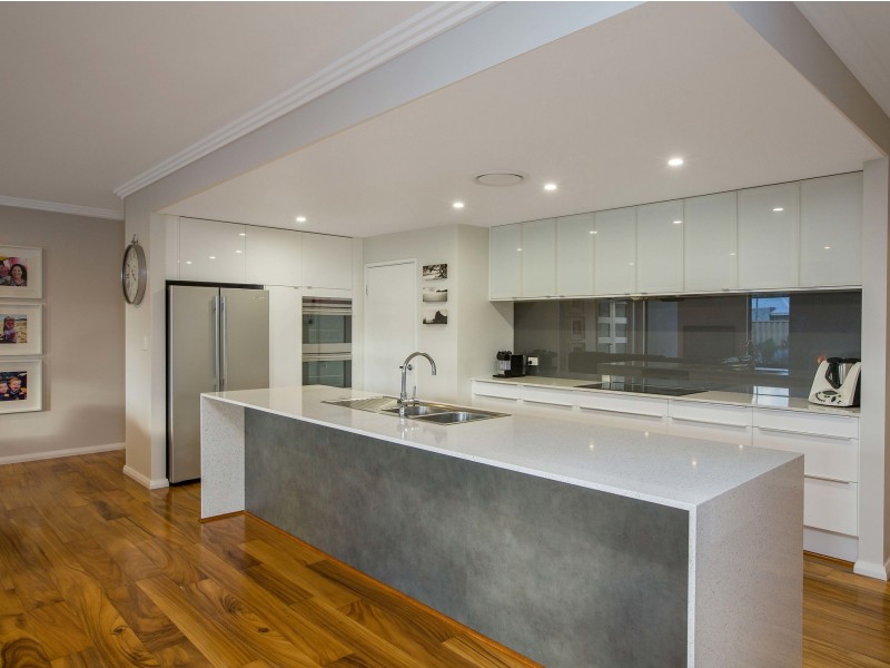 2 Flowerdale Court, Millbridge WA 6232