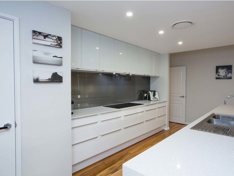 2 Flowerdale Court, Millbridge WA 6232