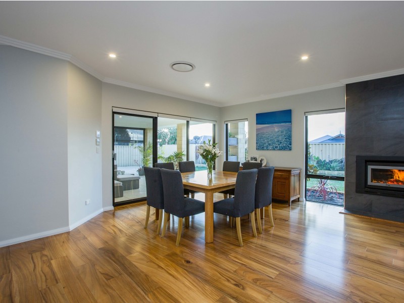 2 Flowerdale Court, Millbridge WA 6232