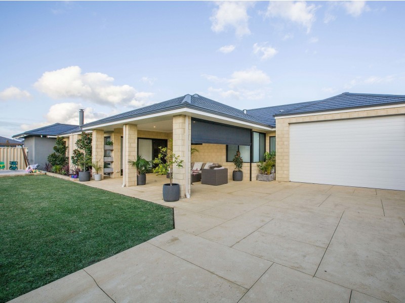 2 Flowerdale Court, Millbridge WA 6232