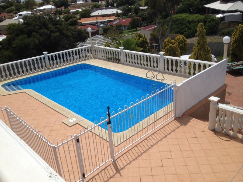 6 Cox Crescent, Quinns Rocks WA 6030