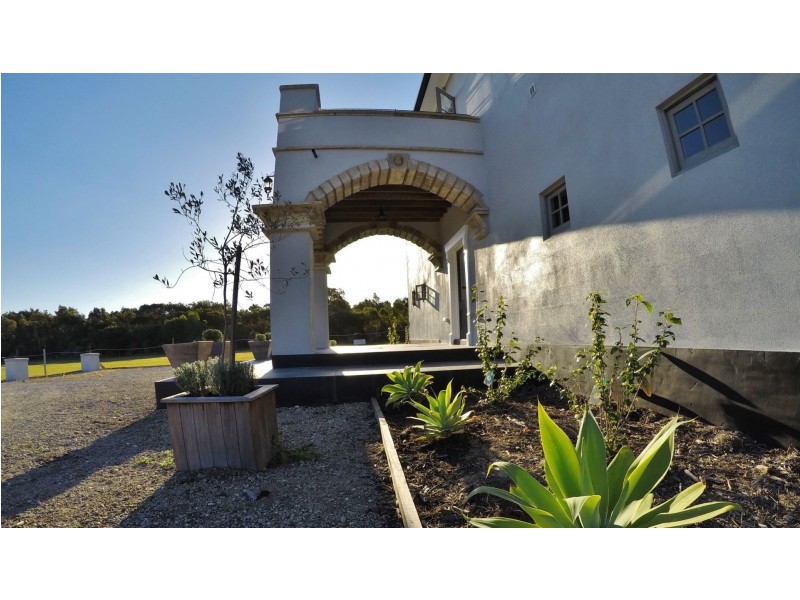 18 Amaroo Place, Cooroibah QLD 4565