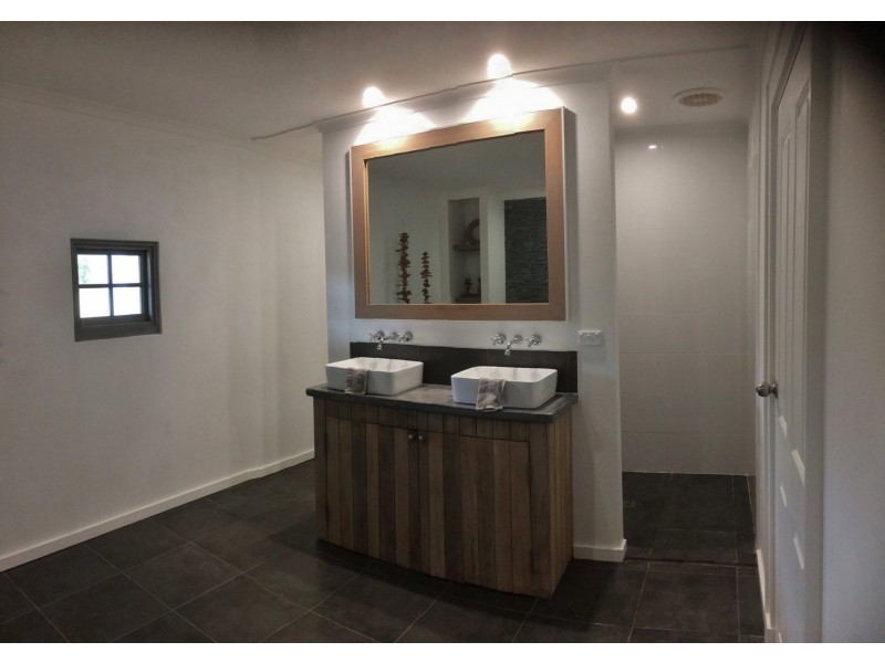 18 Amaroo Place, Cooroibah QLD 4565