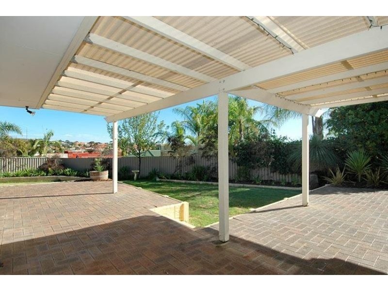 31 Maybud Road, Duncraig WA 6023