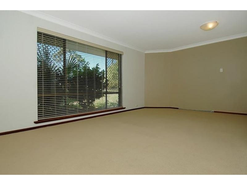 31 Maybud Road, Duncraig WA 6023