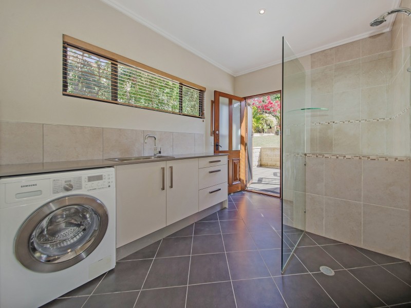 9 Bailey Ave, Tarragindi QLD 4121