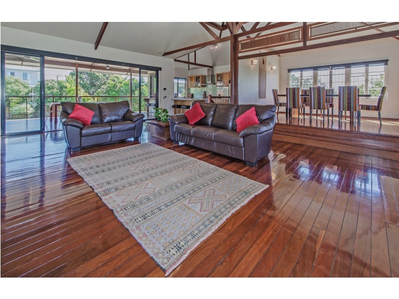 9 Bailey Ave, Tarragindi QLD 4121