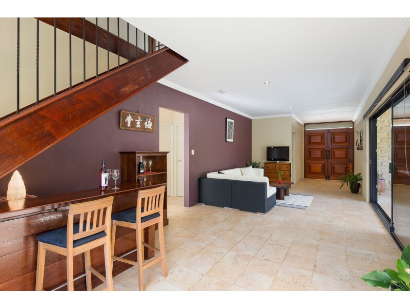 9 Bailey Ave, Tarragindi QLD 4121