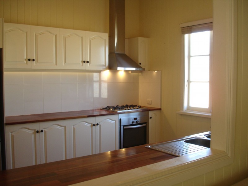 19 Twamley St, Shorncliffe QLD 4017