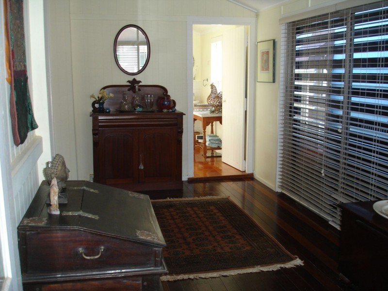 19 Twamley St, Shorncliffe QLD 4017