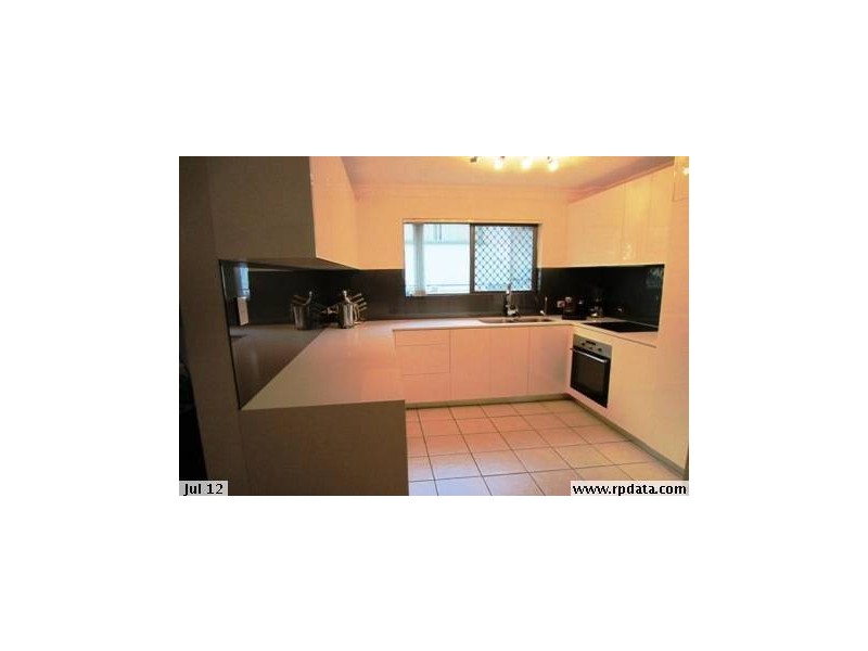 3/13-15 Aubrey street, Surfers Paradise QLD 4217