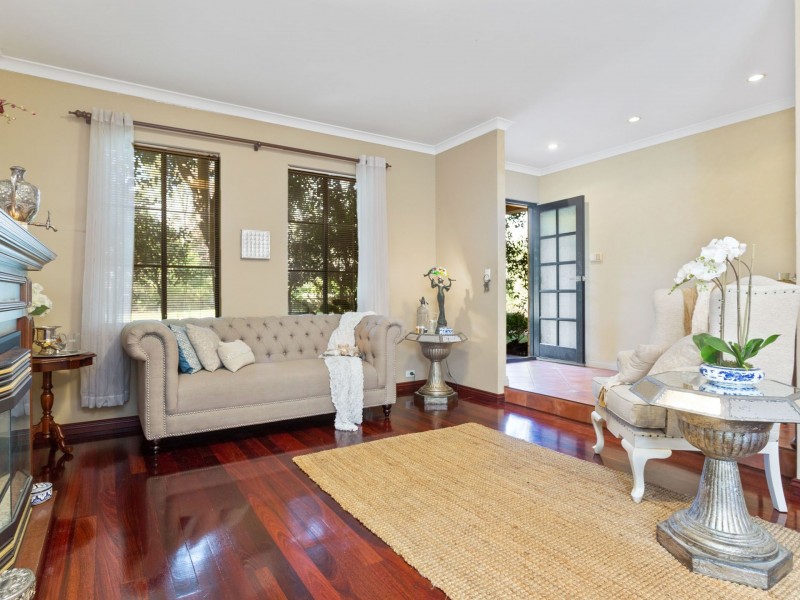 3 Cheshunt Garden, North Lake WA 6163