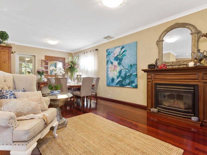 3 Cheshunt Garden, North Lake WA 6163