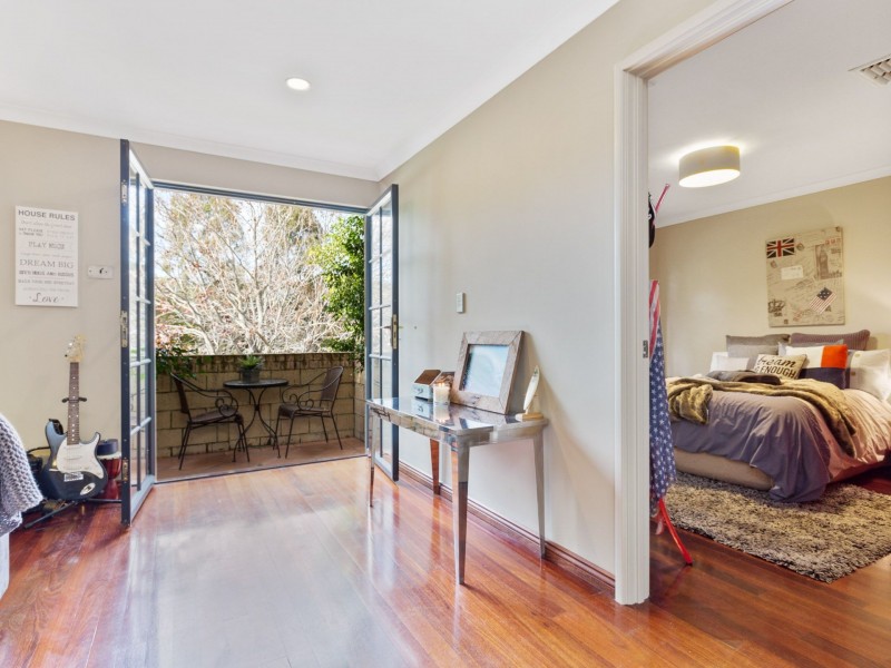 3 Cheshunt Garden, North Lake WA 6163