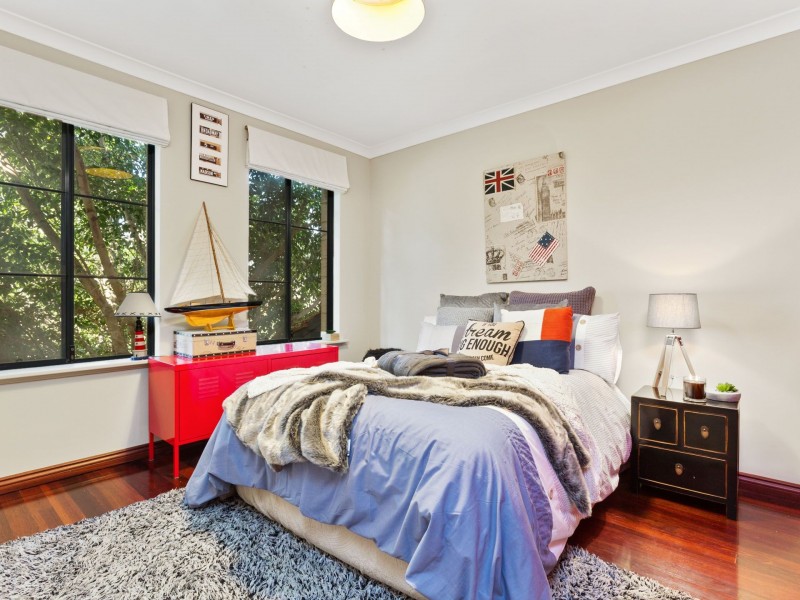 3 Cheshunt Garden, North Lake WA 6163