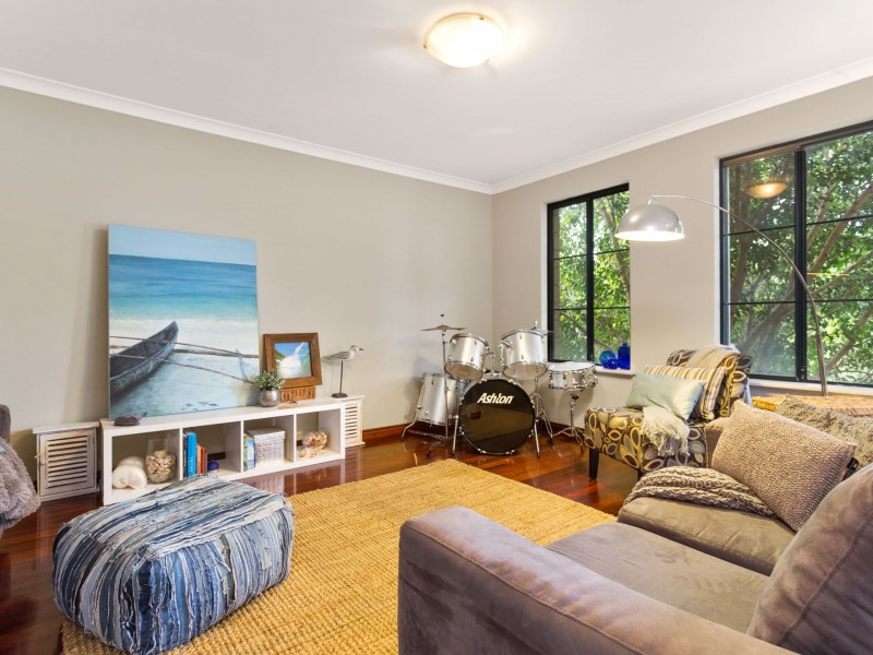 3 Cheshunt Garden, North Lake WA 6163