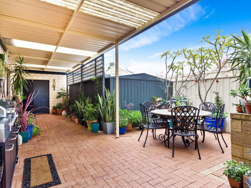 3 Cheshunt Garden, North Lake WA 6163