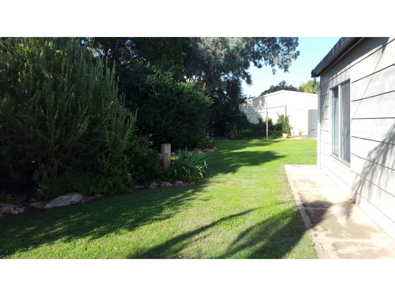 81 Tooravale Rd, Monash SA 5342