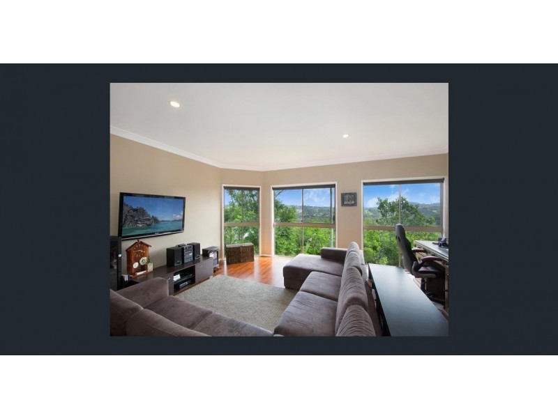 32 Broadwater Esplanade, Bilambil Heights NSW 2486