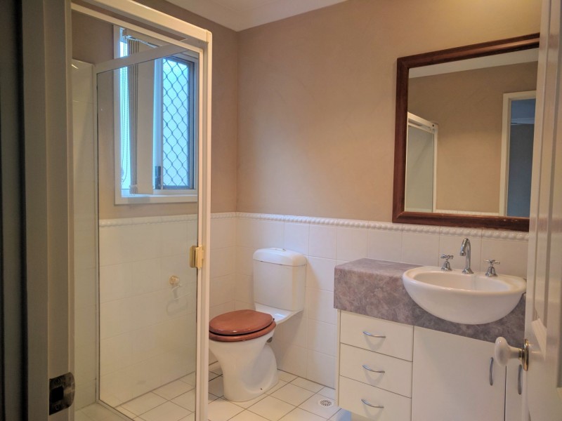 27/1 Bronberg Court, Southport QLD 4215