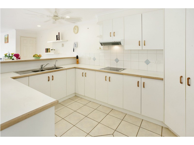 1/10 Sunseeker Close, Noosaville QLD 4566