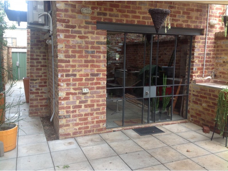 4B Council Place, East Fremantle WA 6158